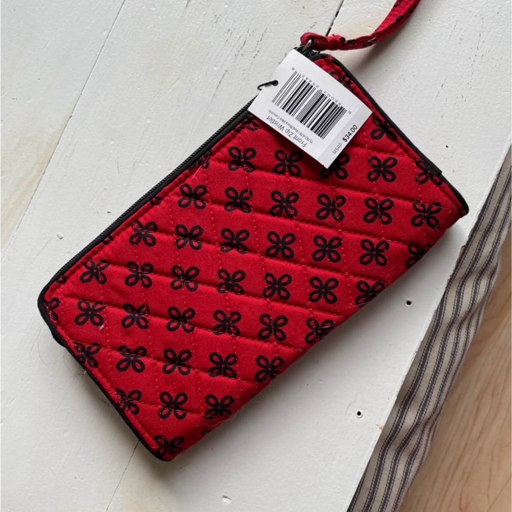 Vera Bradley a wallet